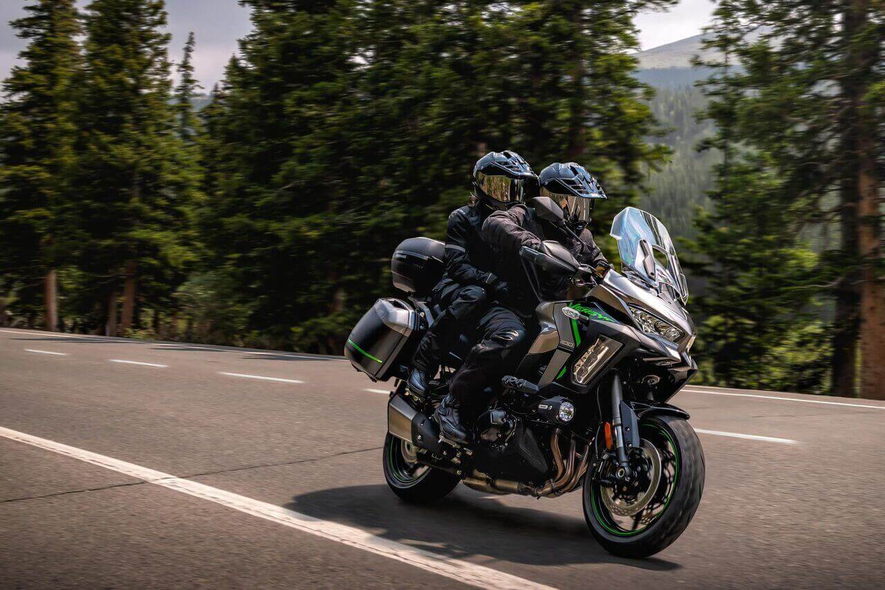 קוואסאקי ורסיס 1100 SE - Adventure | Kawasaki - מבט תלת רבעי