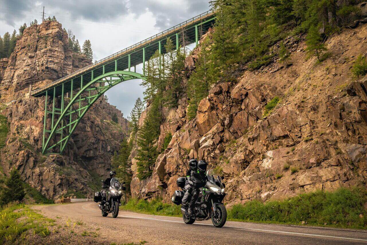 אופנוע קוואסאקי Versys 1100 SE - תמונה 1