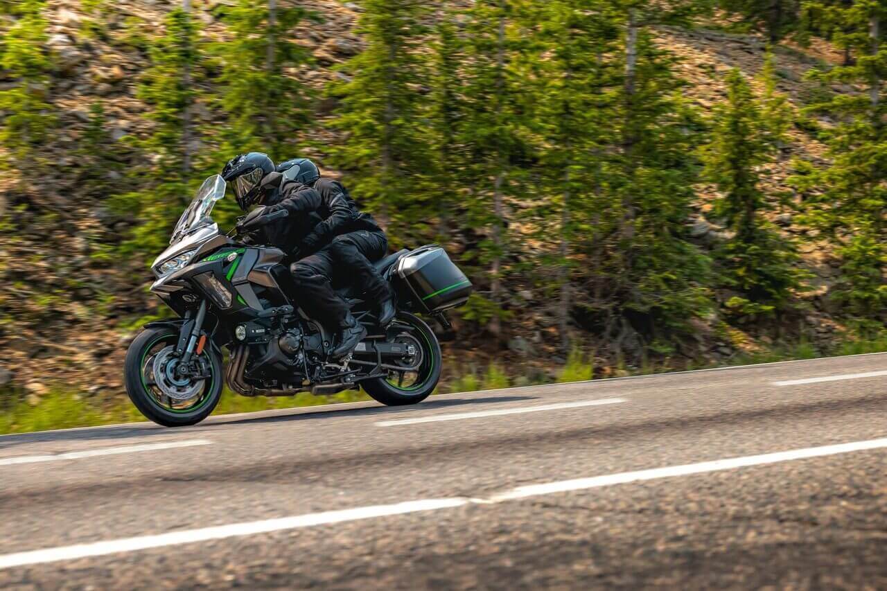 אופנוע קוואסאקי Versys 1100 SE - תמונה 12