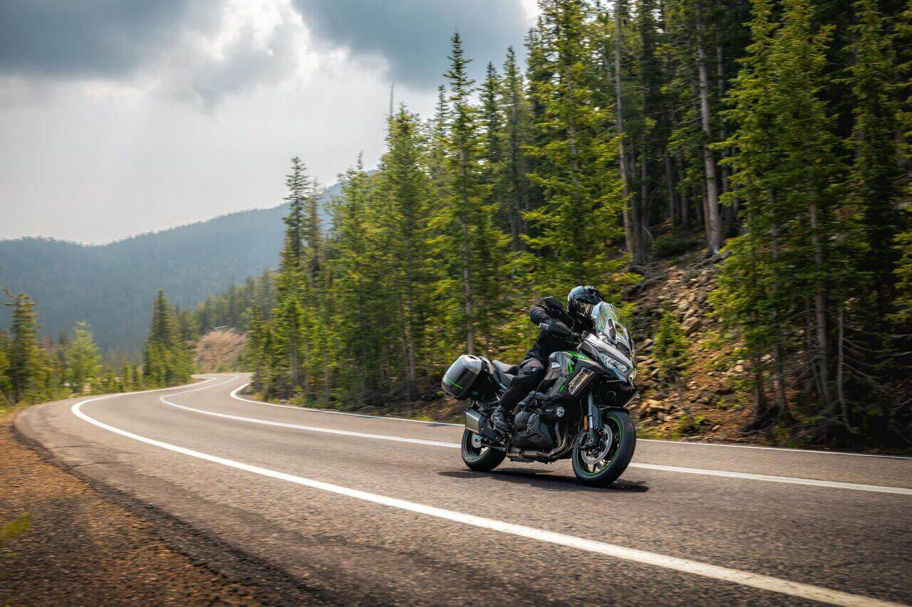 אופנוע קוואסאקי Versys 1100 SE - תמונה 9