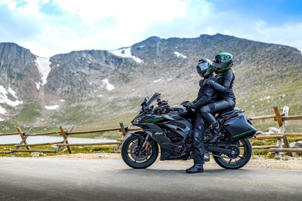 אופנוע קוואסאקי Ninja 1100 SX - תמונה 1