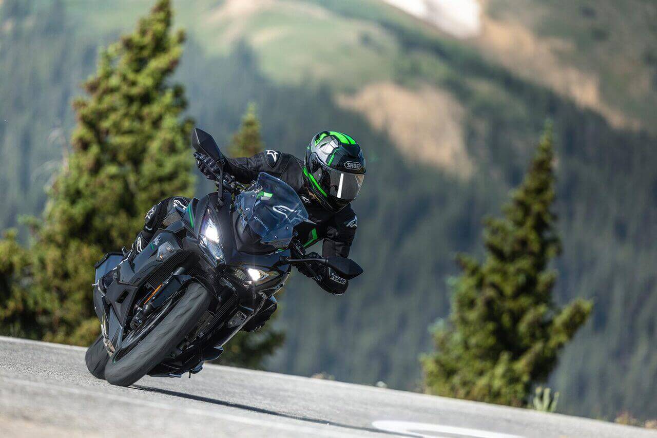 אופנוע קוואסאקי Ninja 1100 SX - תמונה 4