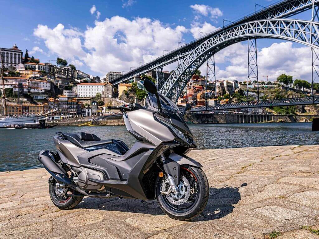 קימקו AK 575 פרימיום - Scooter | Kymco - מבט צד