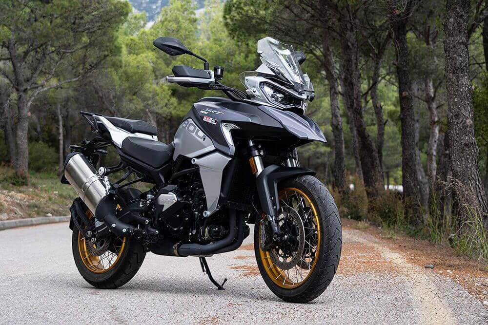 אופנוע קיו.ג׳יי מוטור SRT 800X - תמונה 1