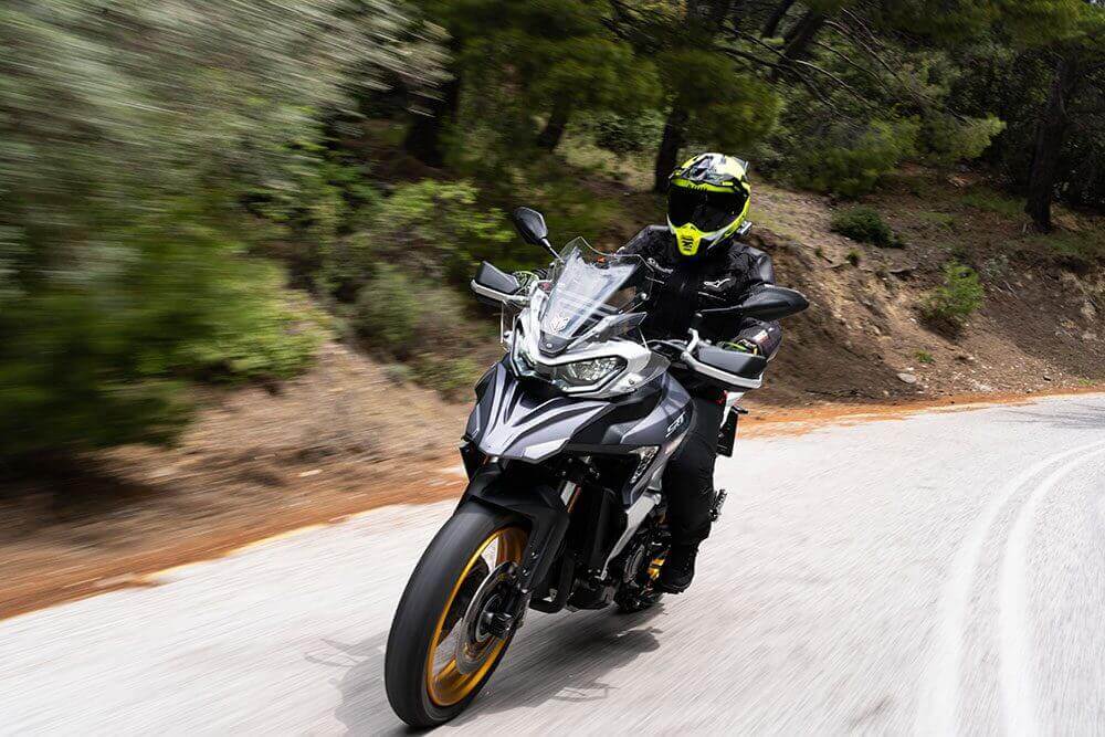 אופנוע קיו.ג׳יי מוטור SRT 800X - תמונה 2