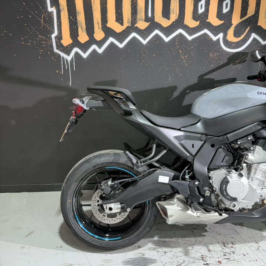CFMOTO 675NK1