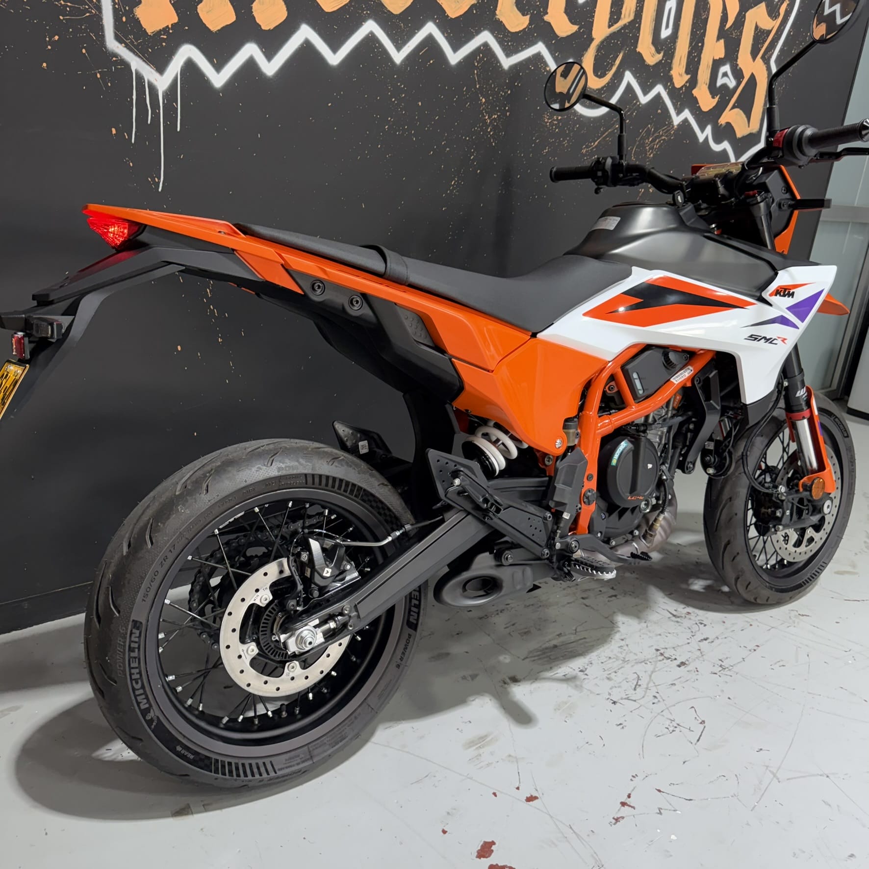 KTM SMC390R 10