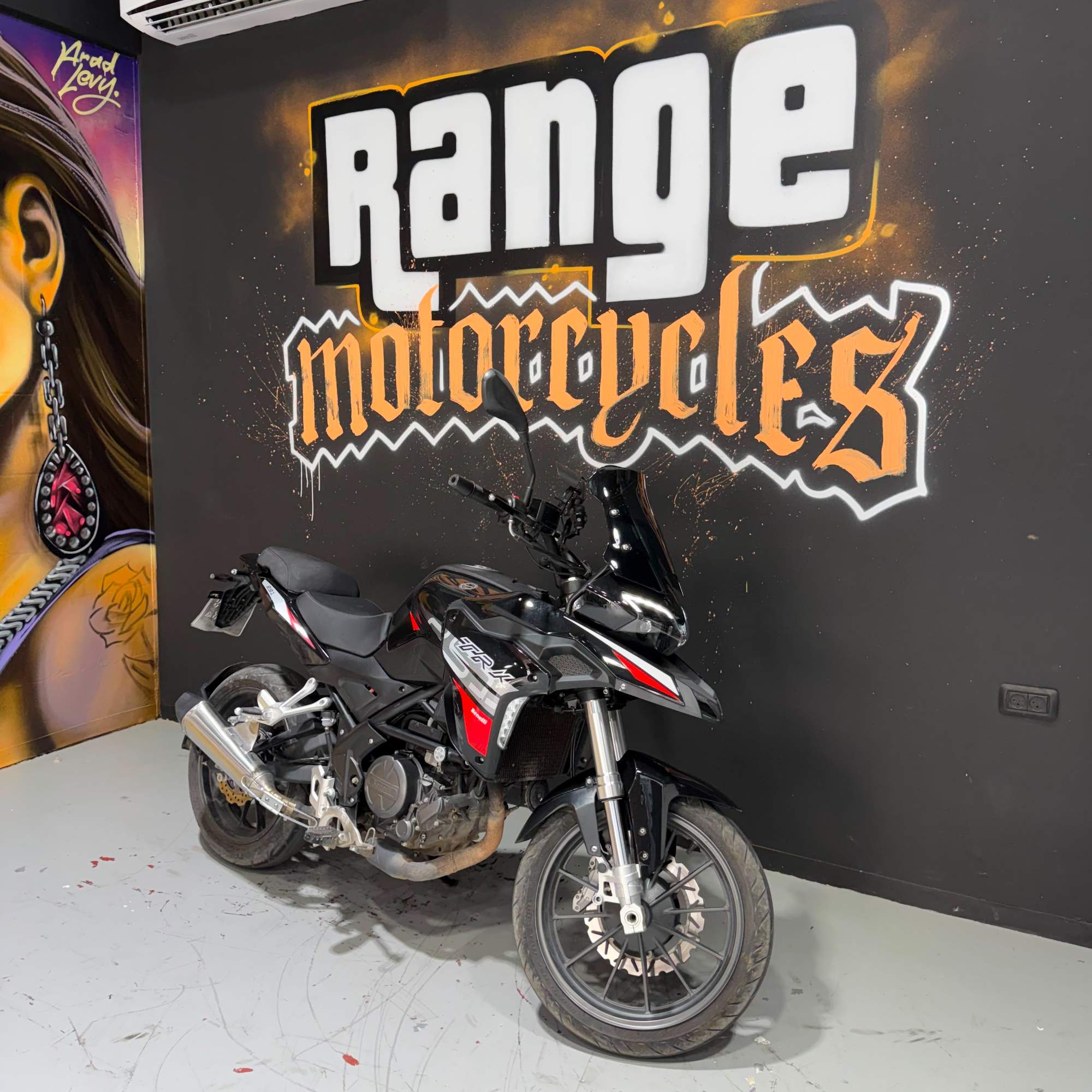 Benelli – בנלי TRK 251 2024