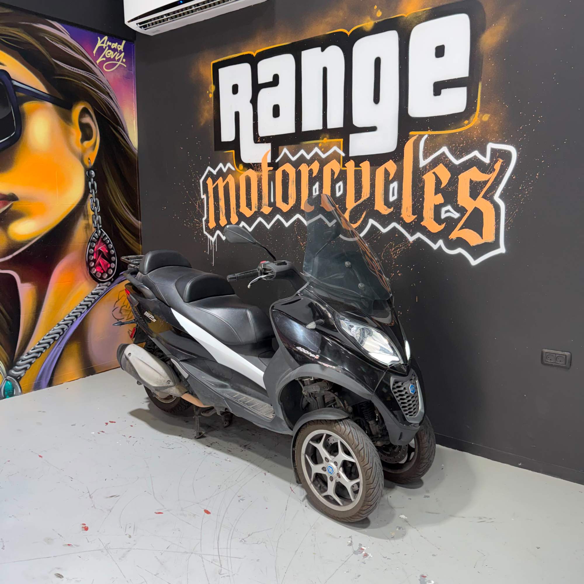 Piaggio – פיאג'ו MP3 400 HPE 2021