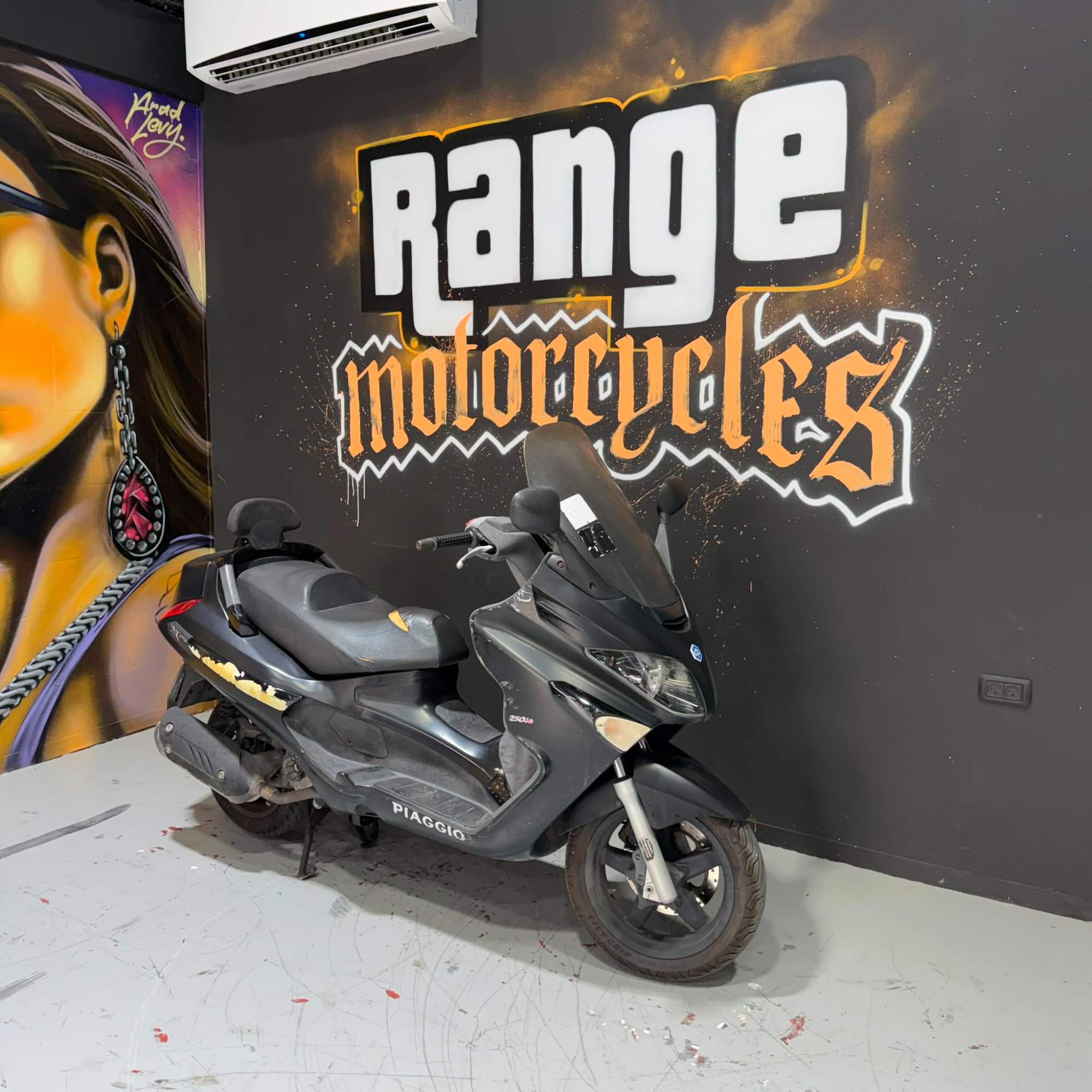 Piaggio – פיאג'ו XEVO 250 (M36401) 2016