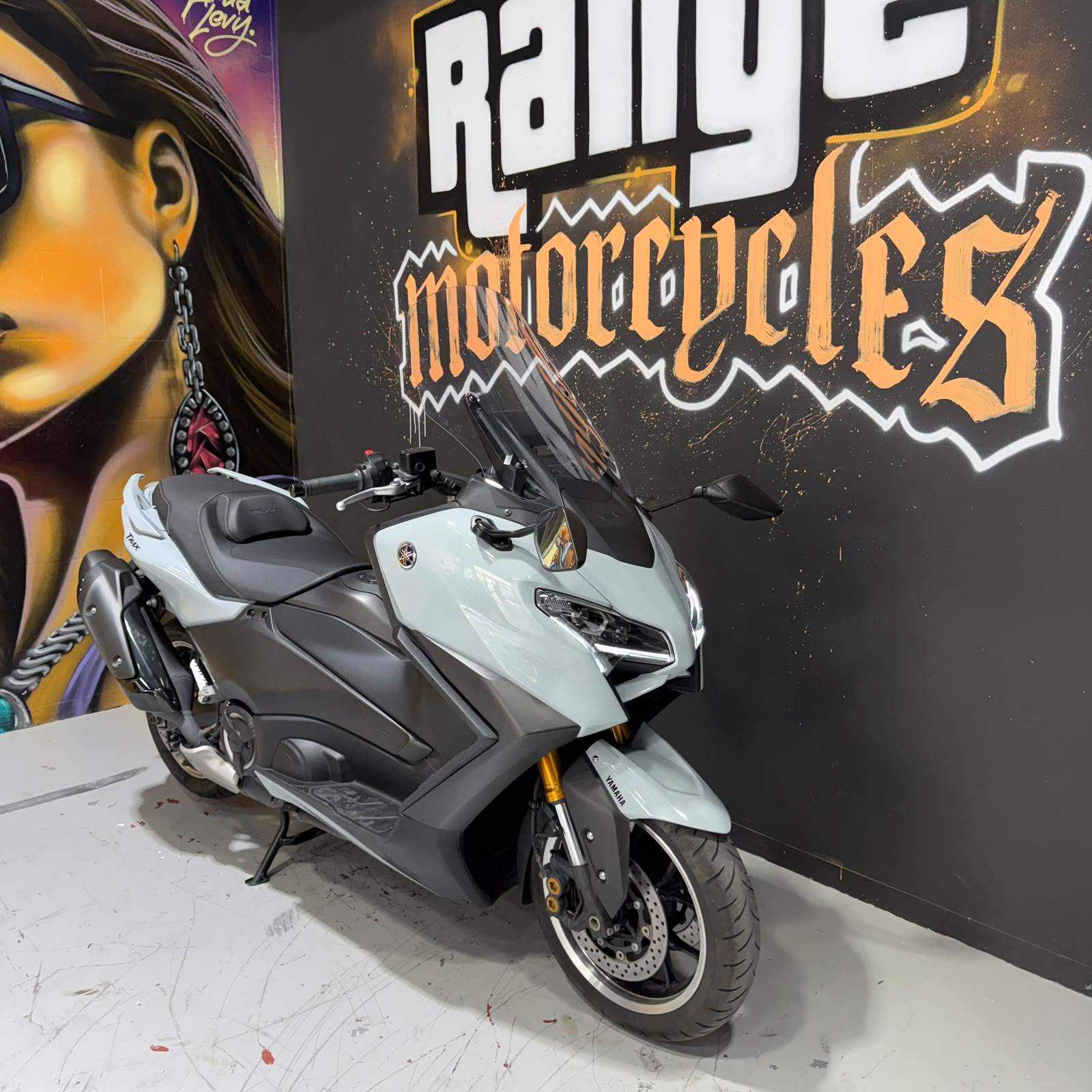 ימאהה TMAX 560 TECHMAX 2025